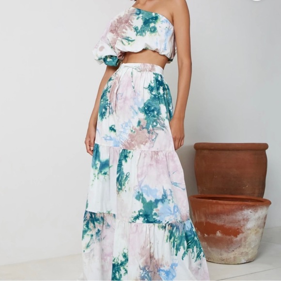 SWF Suit One Shoulder Puff Sleeve Crop Top and maxi skirt - Picture 1 of 15
